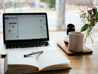 how to learn english quickly